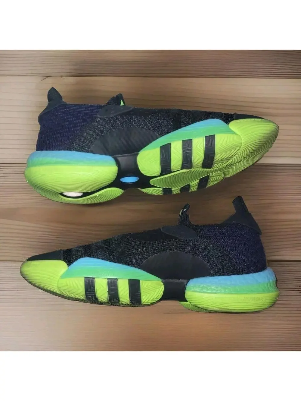 Size 11 - adidas Trae Young 2 Trae-Tlien